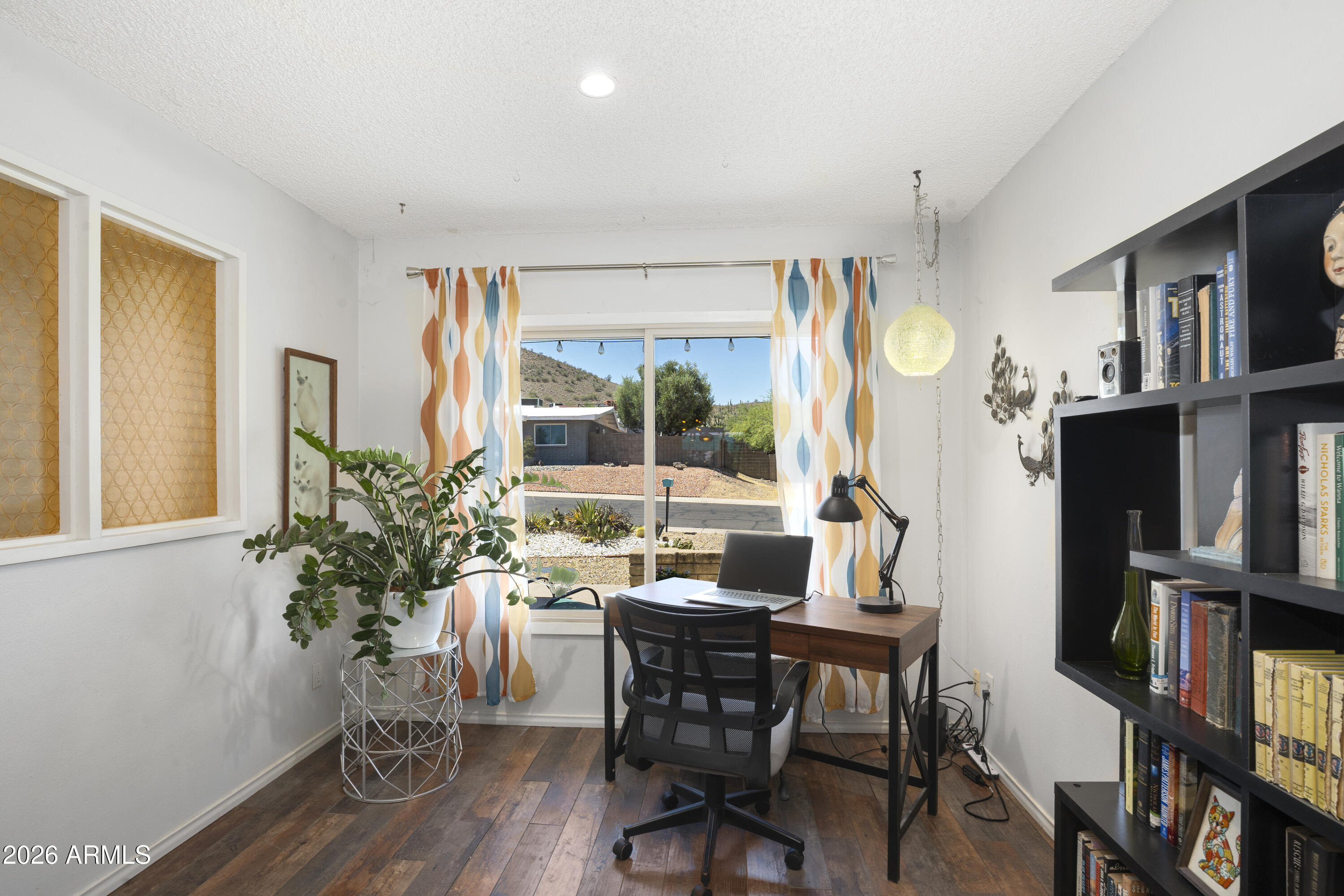 PARADISE VISTA - Residential