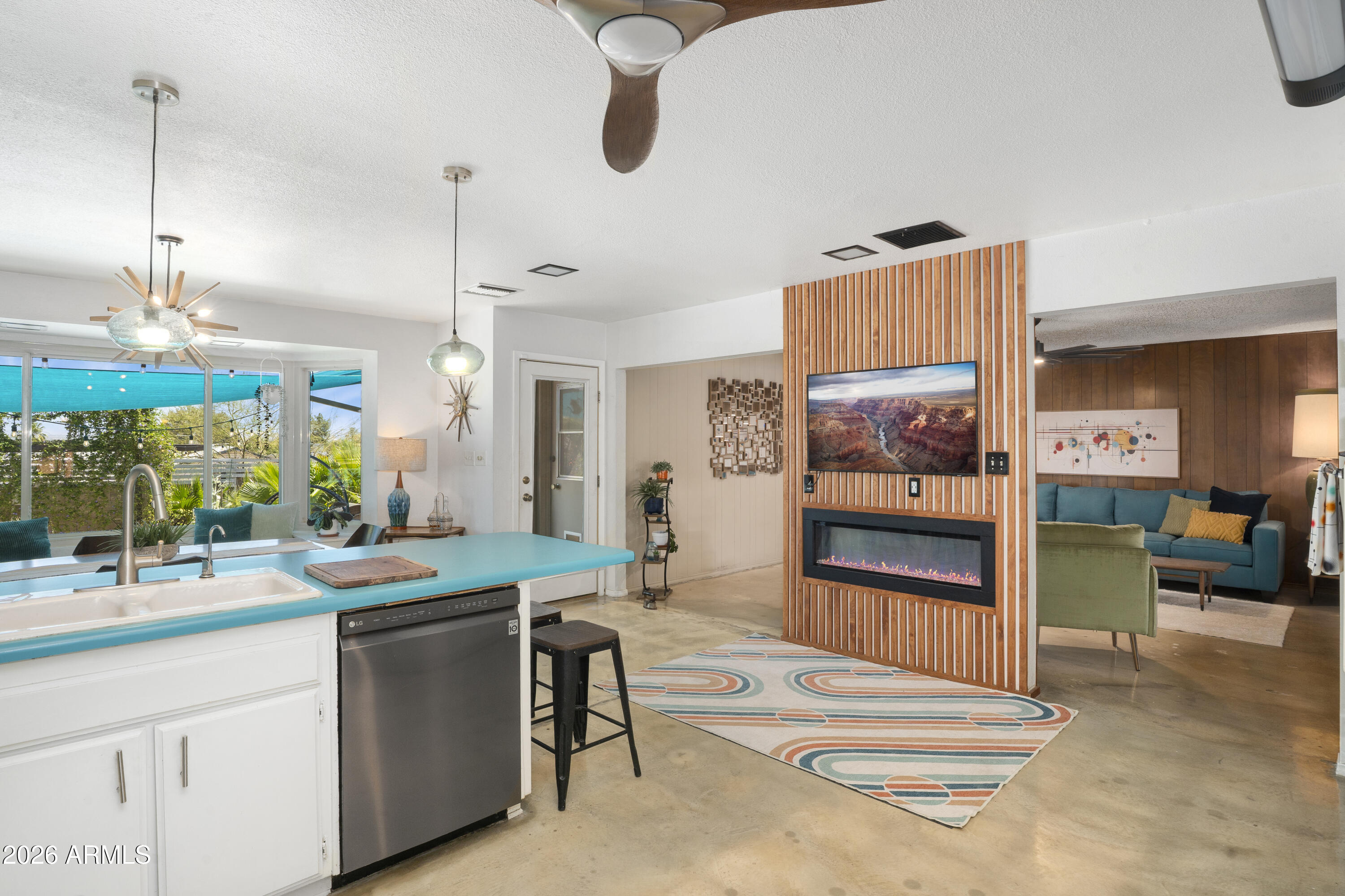 PARADISE VISTA - Residential