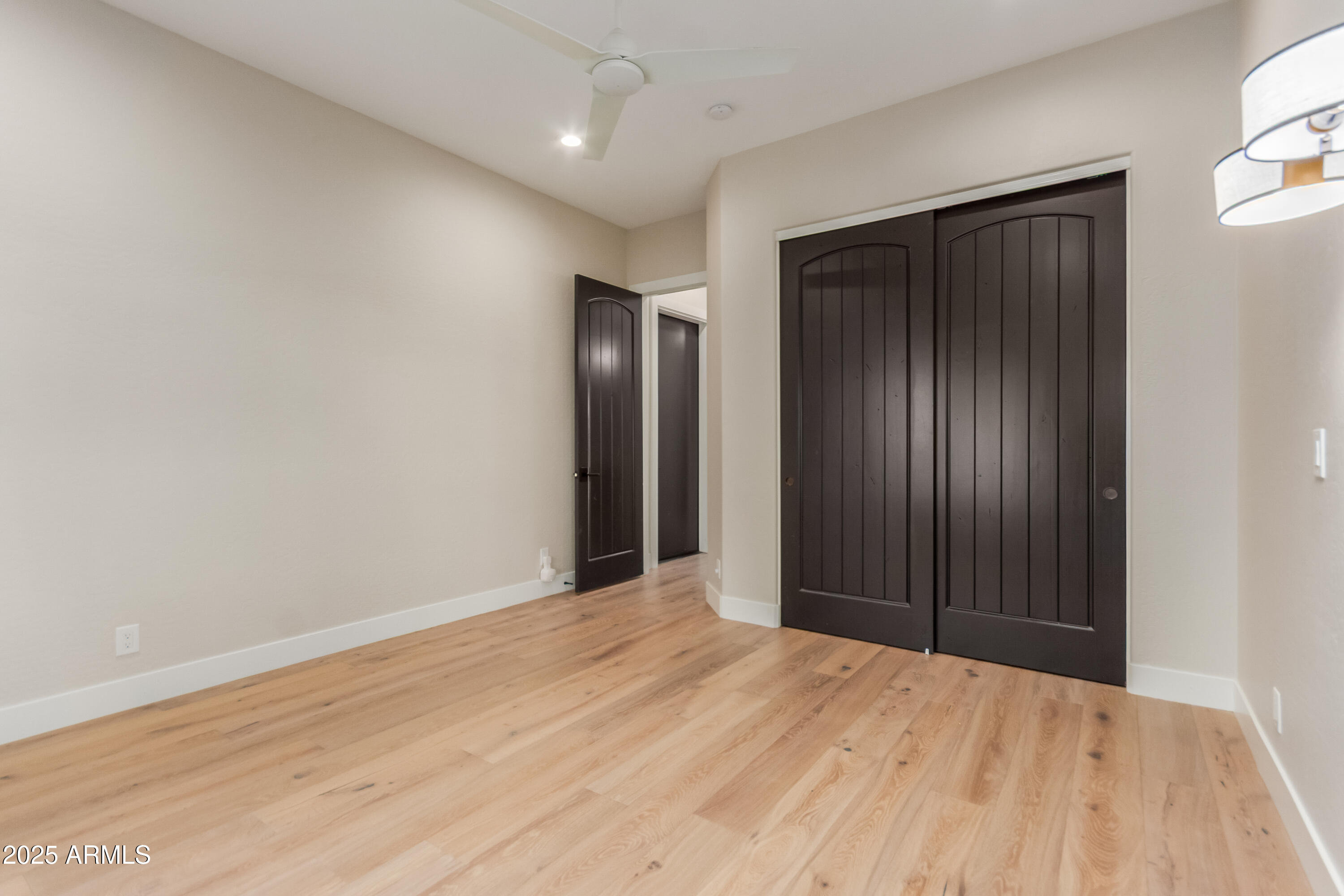 PINNACLE PEAK VISTAS 3 LOT 1-210 TR A-B - Residential