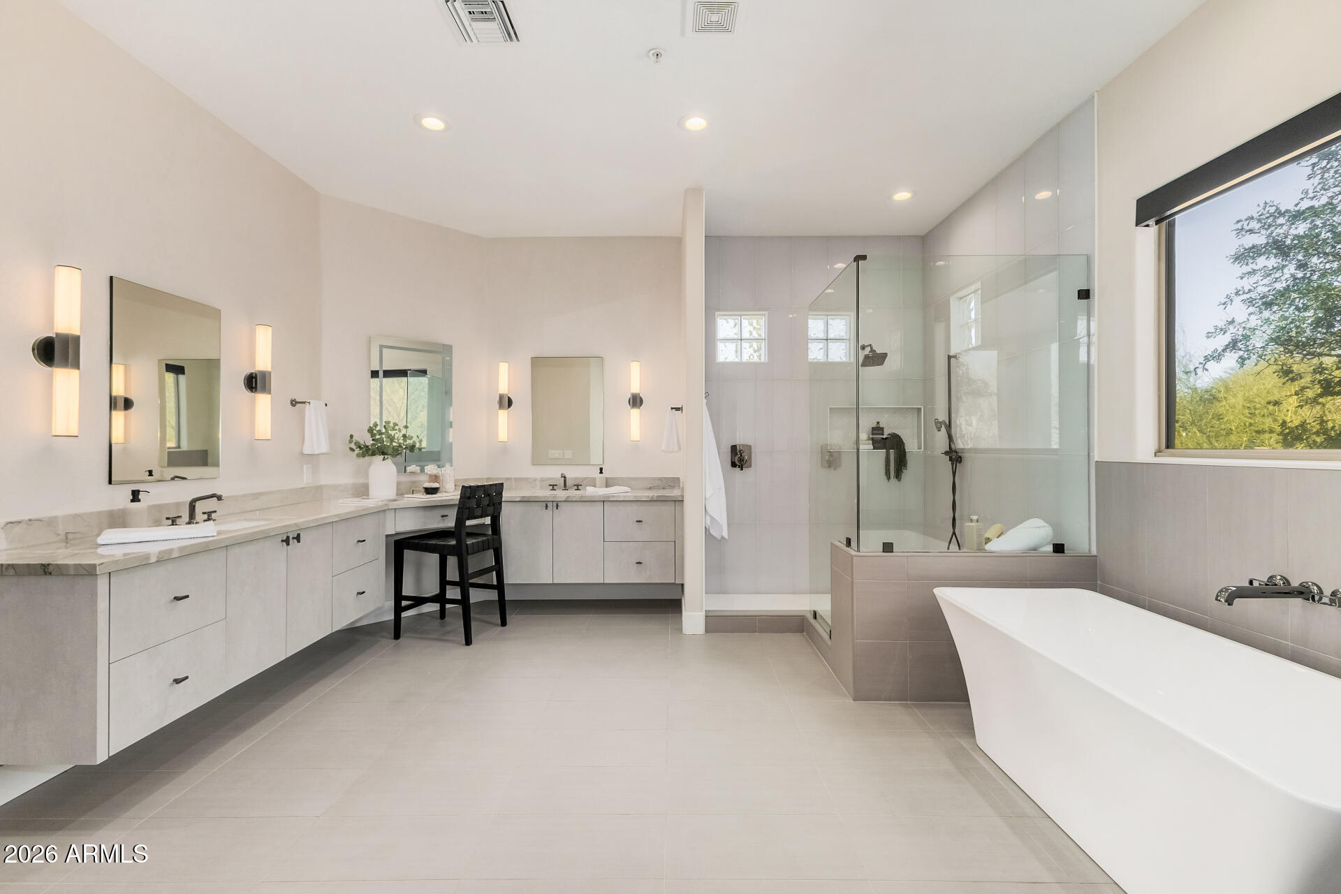 PINNACLE PEAK VISTAS 3 LOT 1-210 TR A-B - Residential