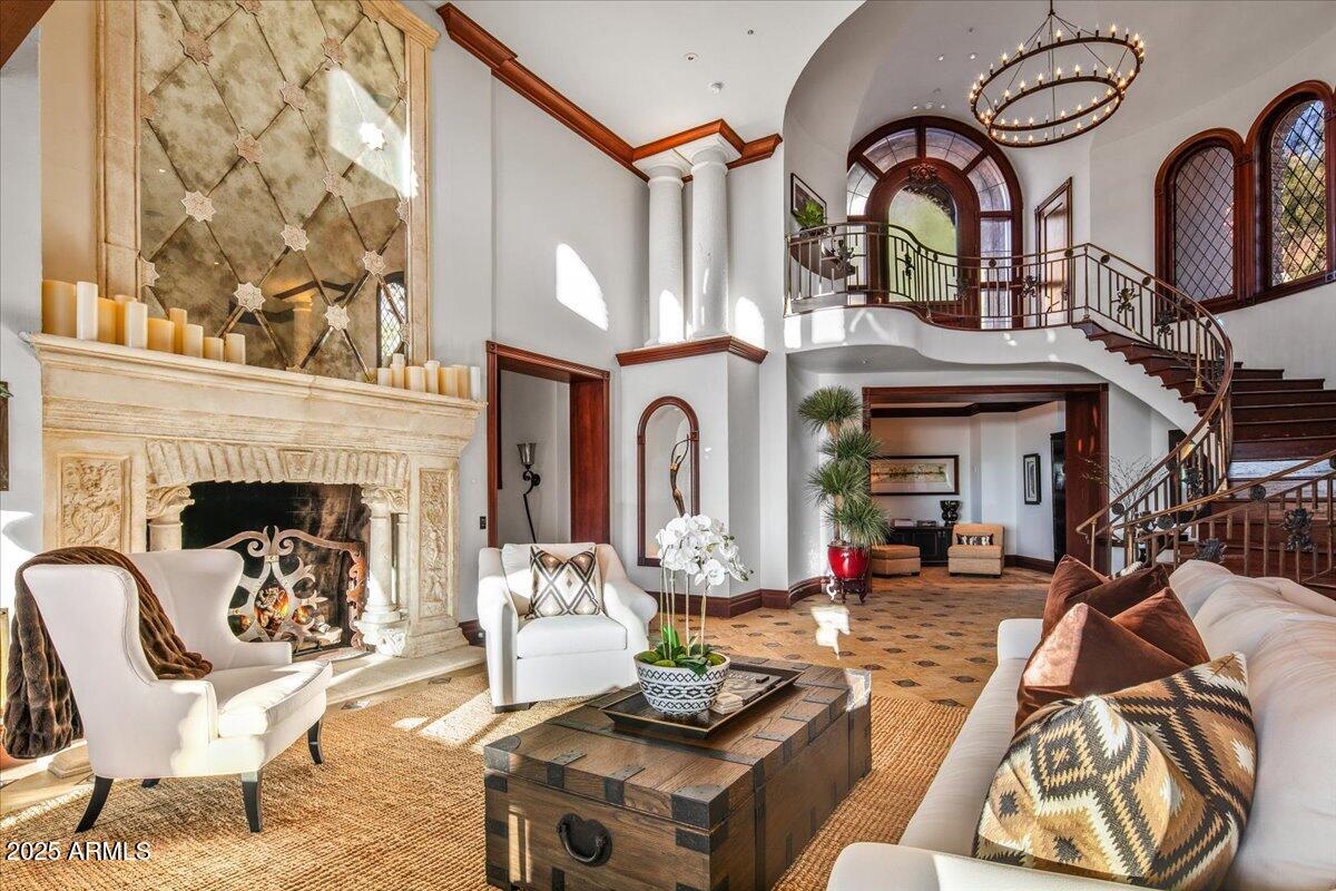 ESTANCIA - Residential