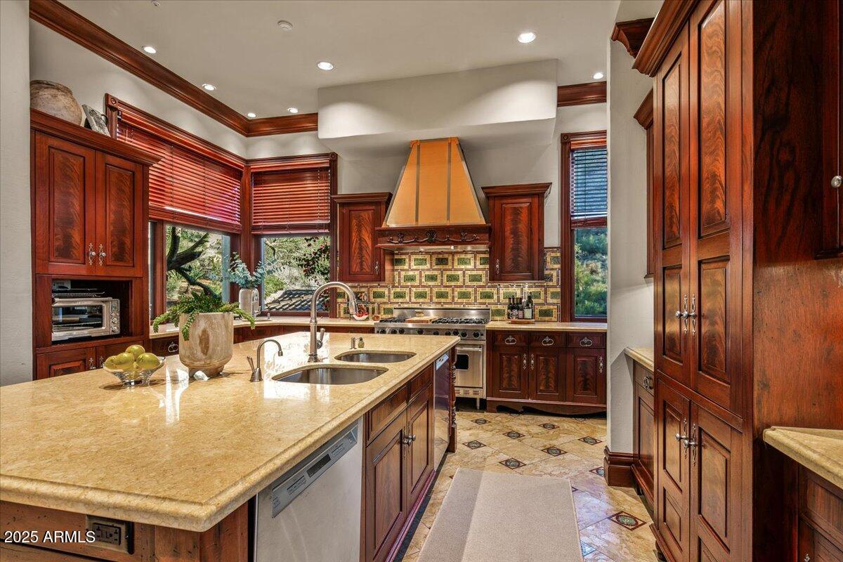 ESTANCIA - Residential