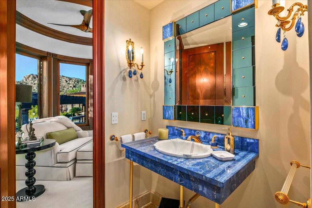 ESTANCIA - Residential