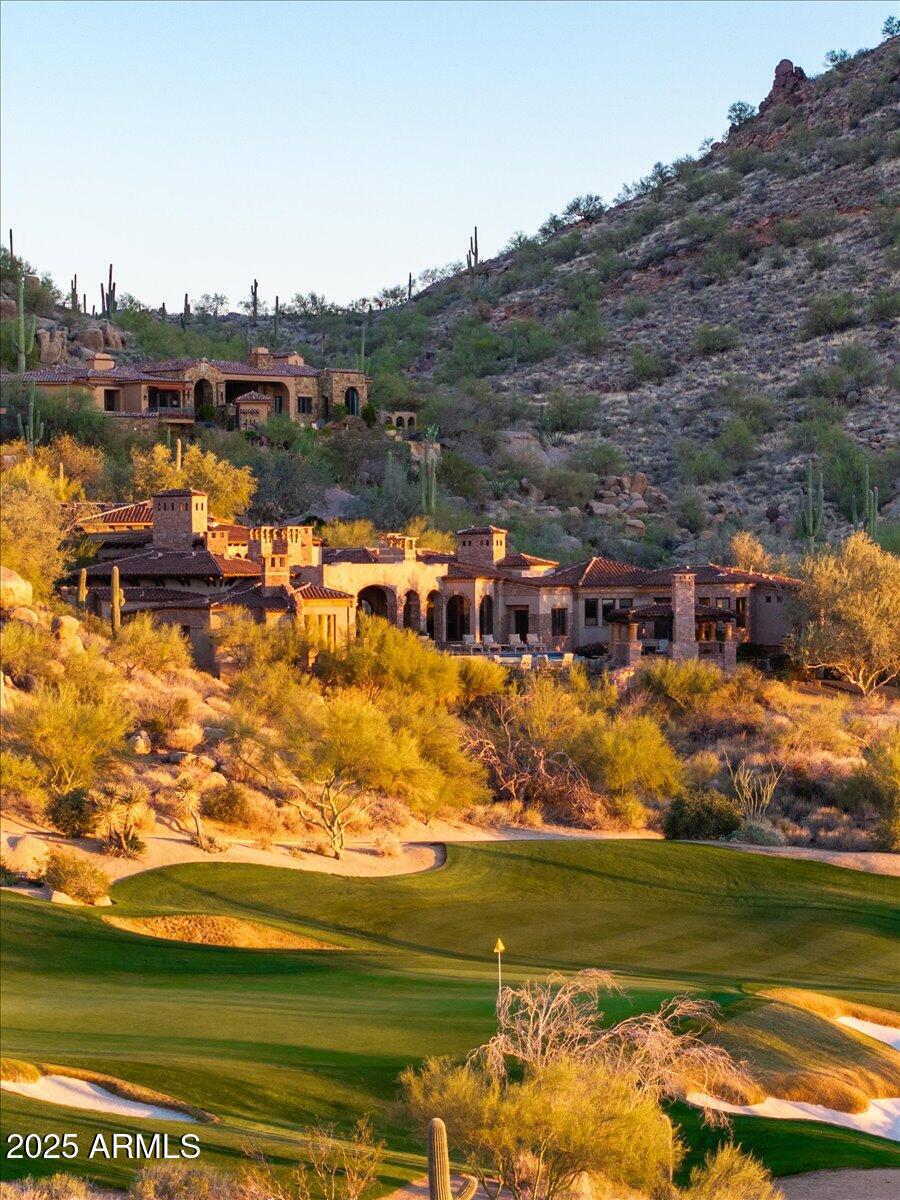 ESTANCIA - Residential