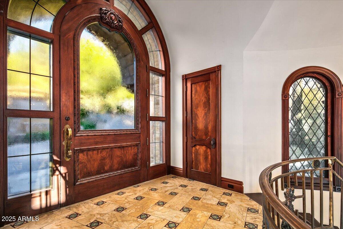 ESTANCIA - Residential