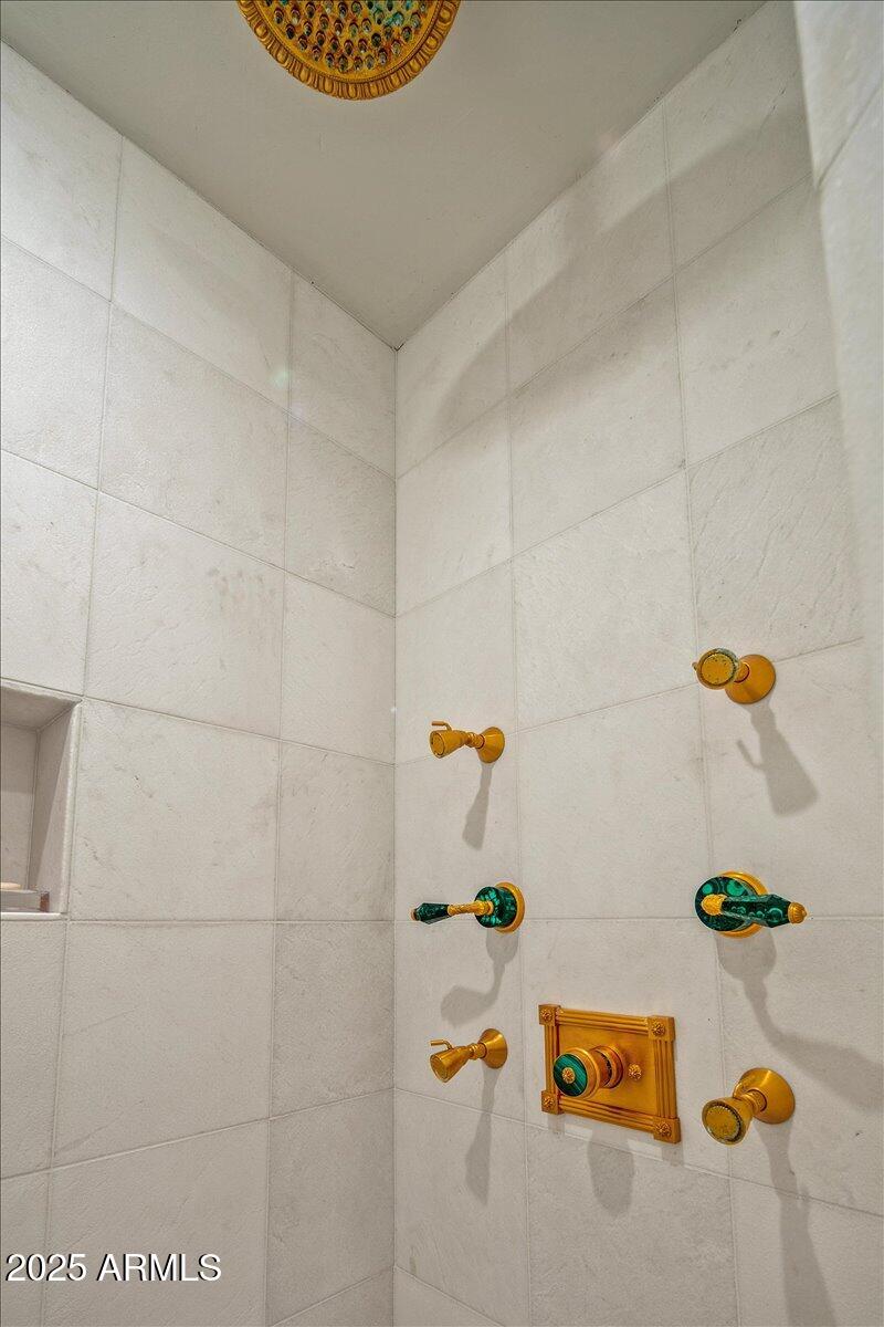 ESTANCIA - Residential