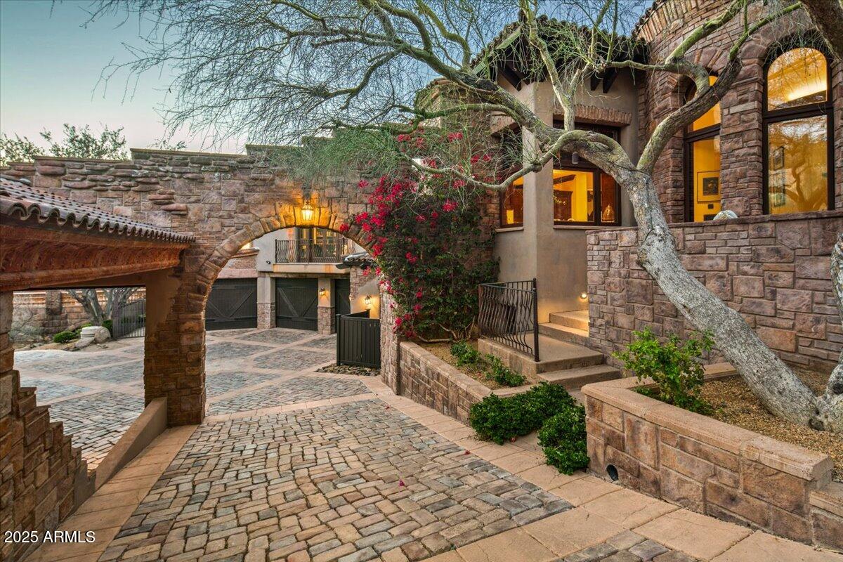 ESTANCIA - Residential