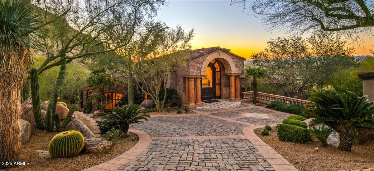 ESTANCIA - Residential