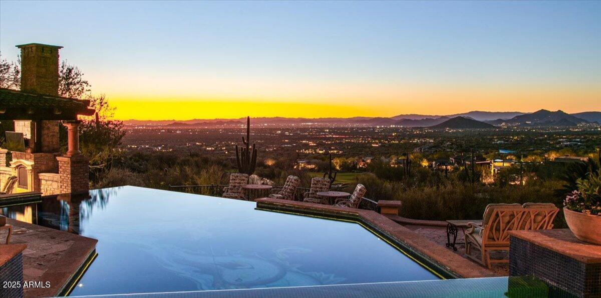 ESTANCIA - Residential