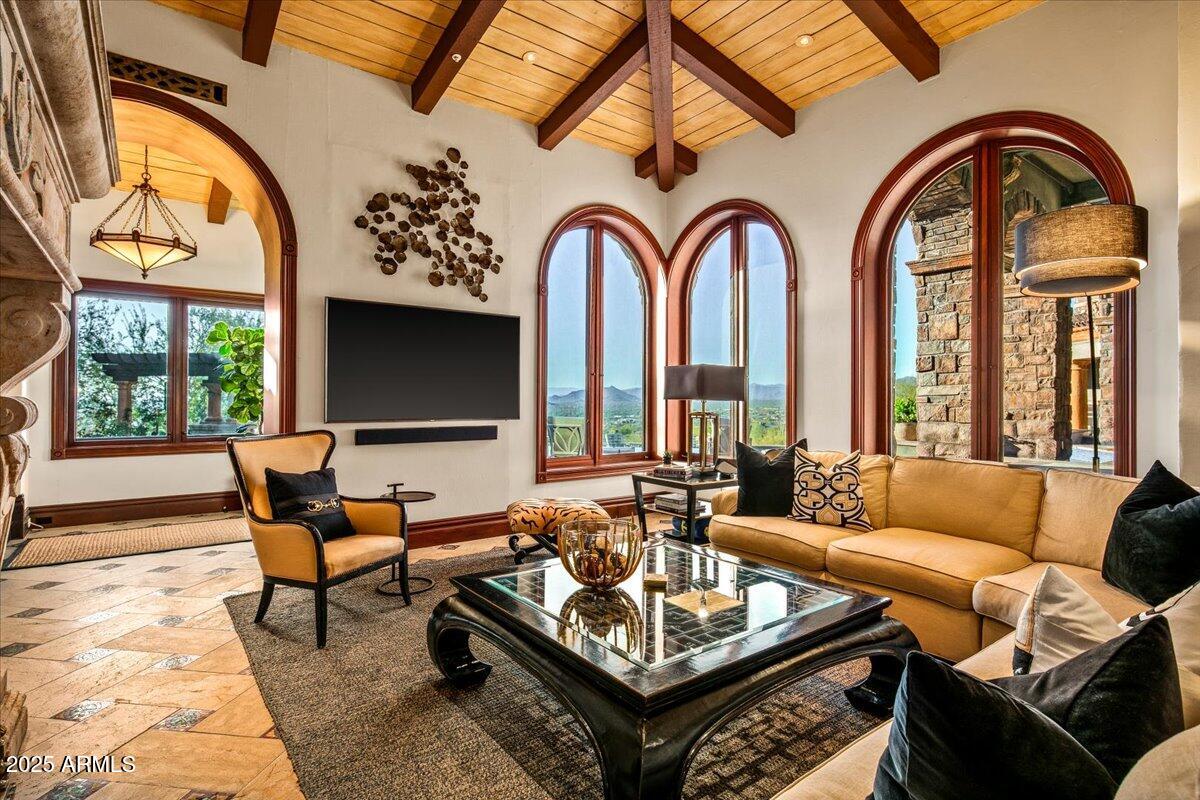 ESTANCIA - Residential
