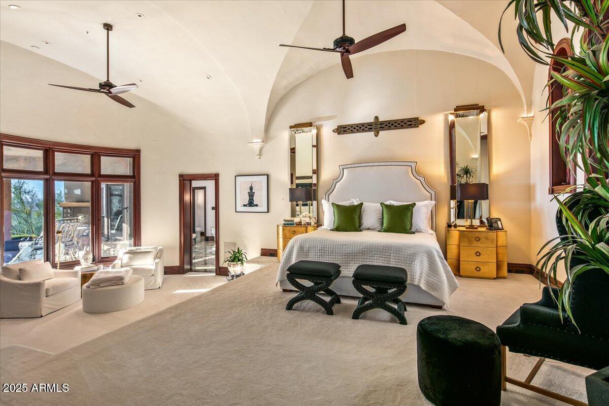 ESTANCIA - Residential