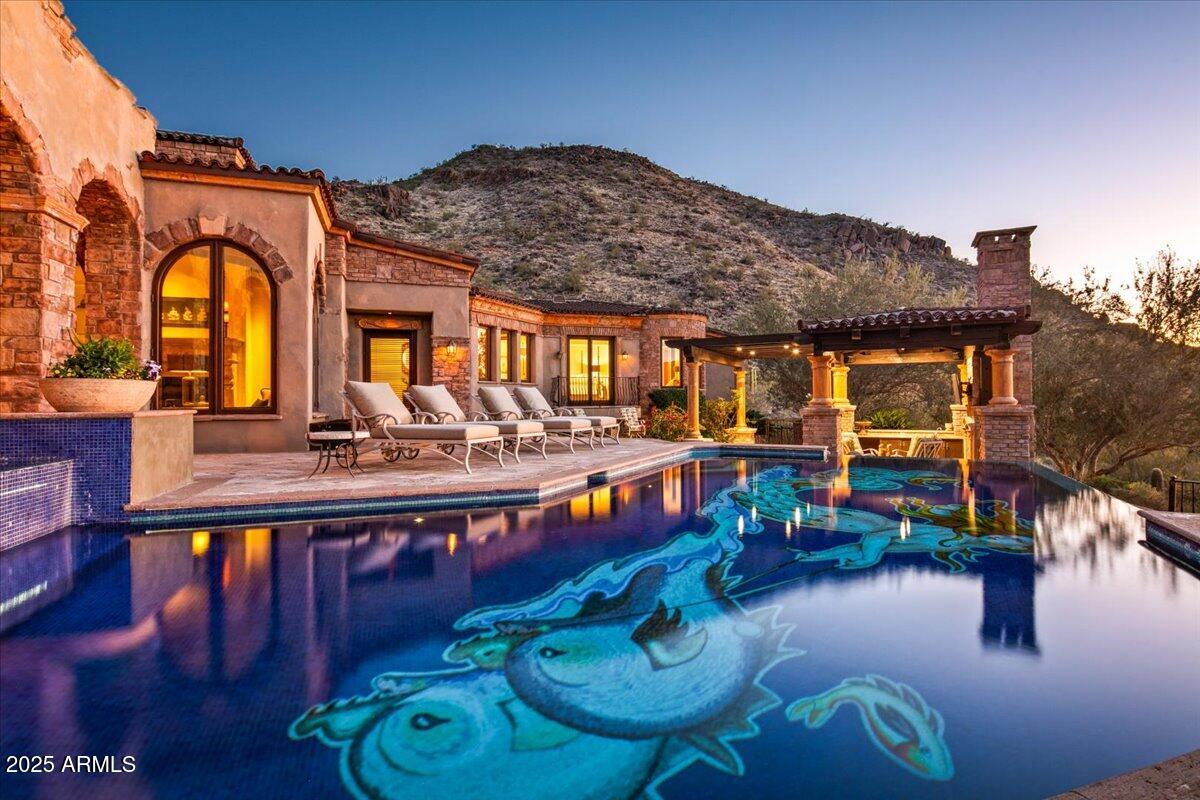 ESTANCIA - Residential