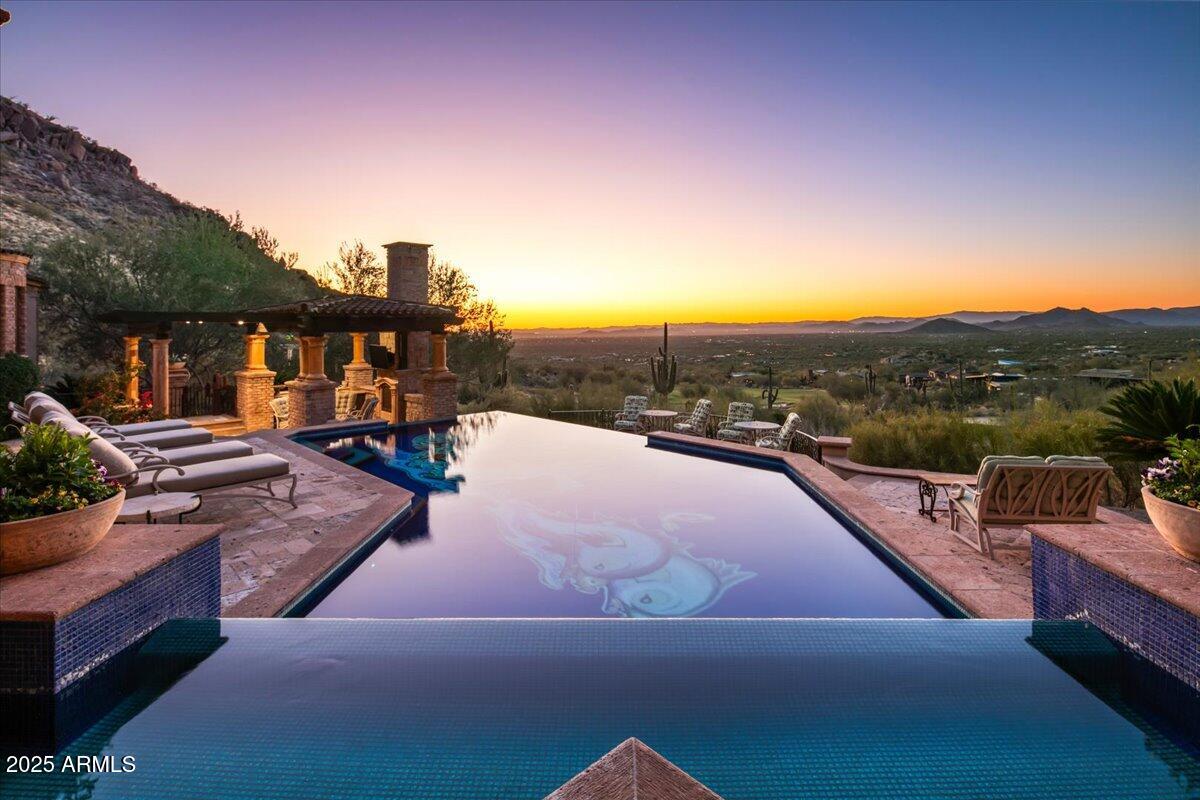 ESTANCIA - Residential