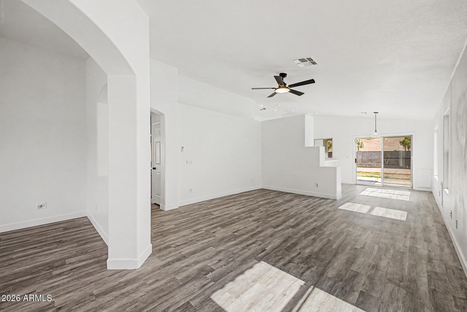 STONEGATE ESTATES - Residential