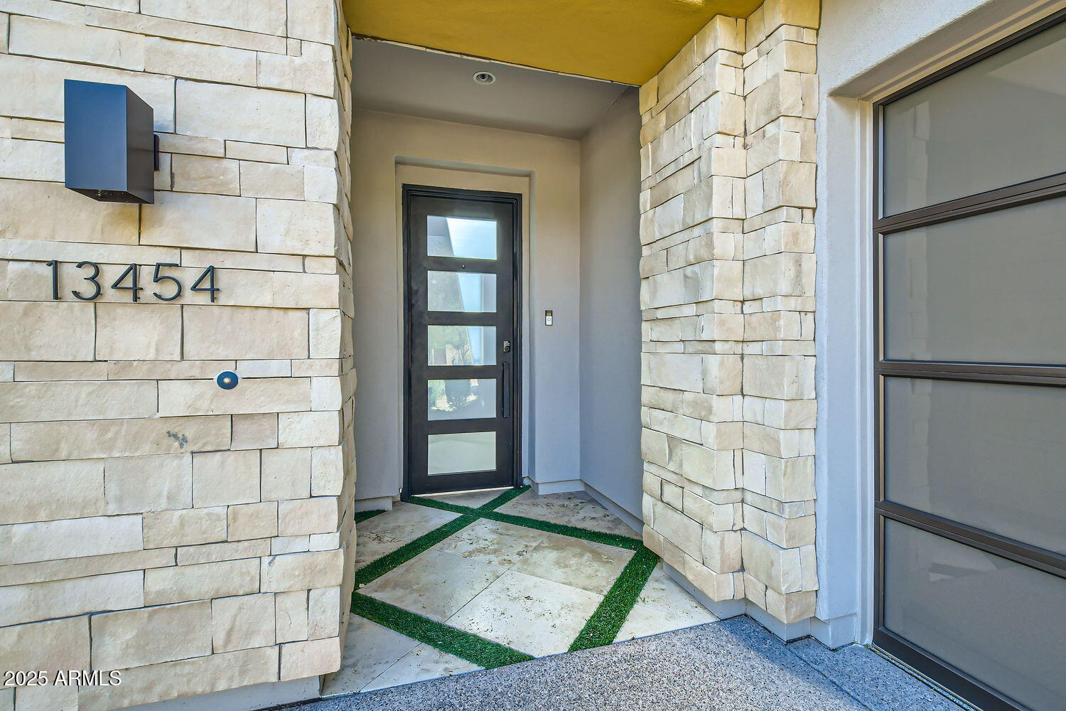 Adero Canyon - Residential