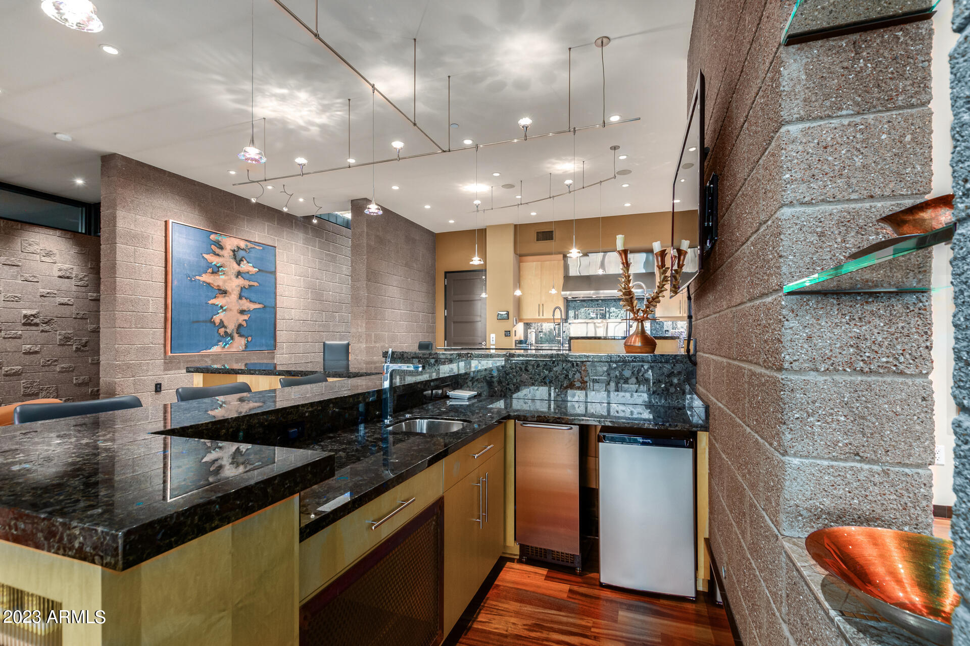 SINCUIDADOS UNIT THREE - Residential