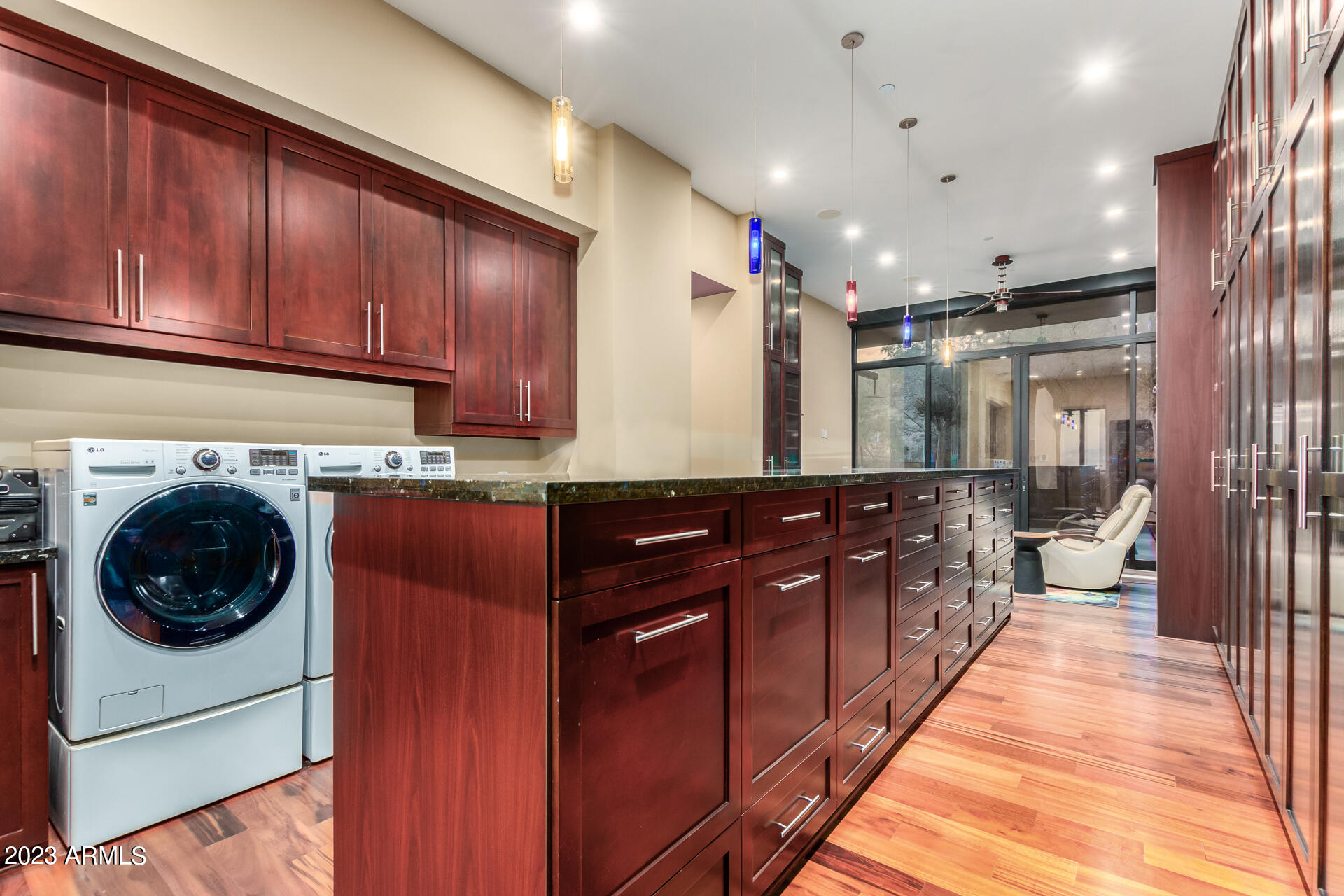 SINCUIDADOS UNIT THREE - Residential