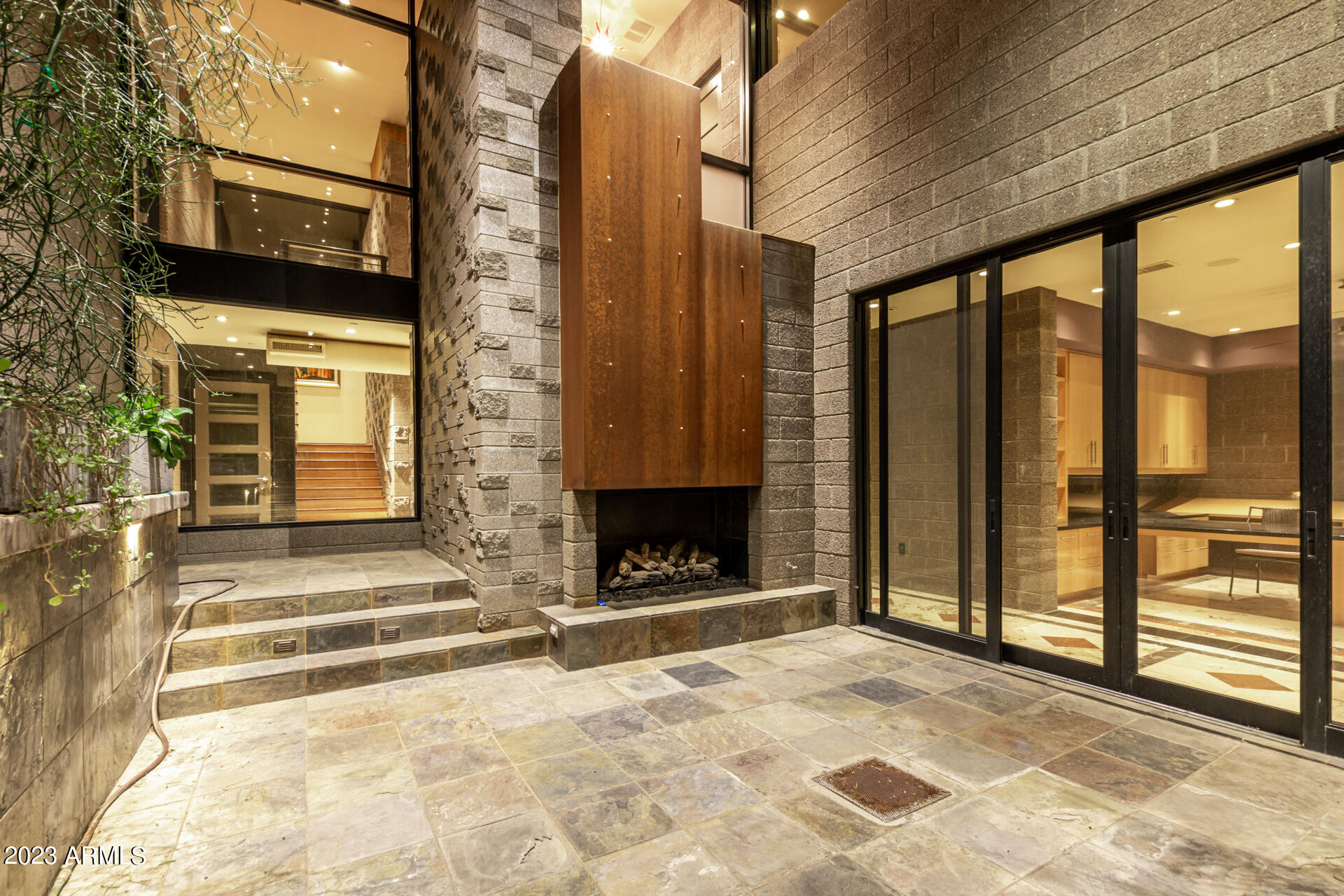 SINCUIDADOS UNIT THREE - Residential
