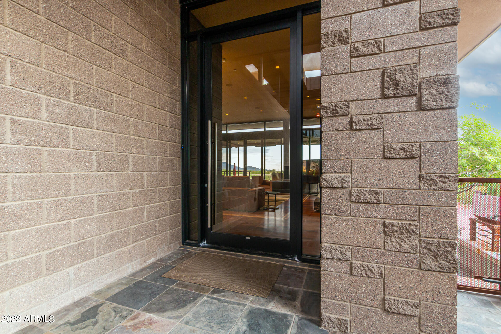 SINCUIDADOS UNIT THREE - Residential
