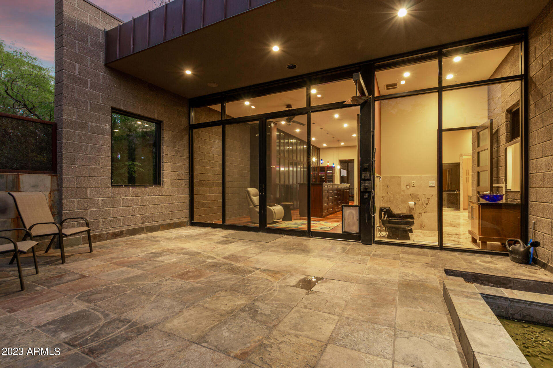 SINCUIDADOS UNIT THREE - Residential
