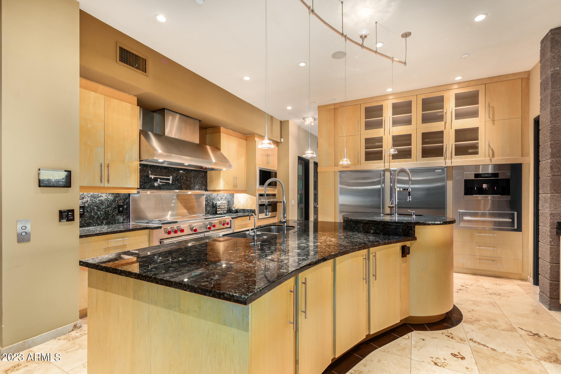 SINCUIDADOS UNIT THREE - Residential