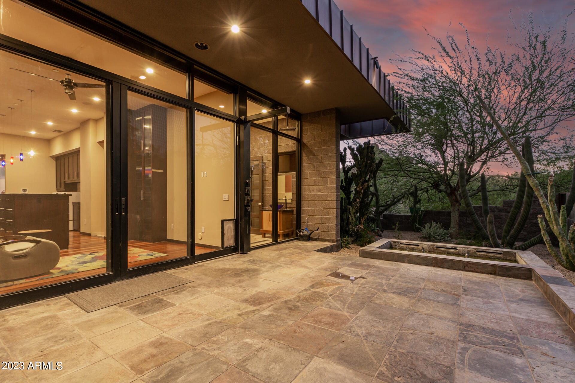 SINCUIDADOS UNIT THREE - Residential