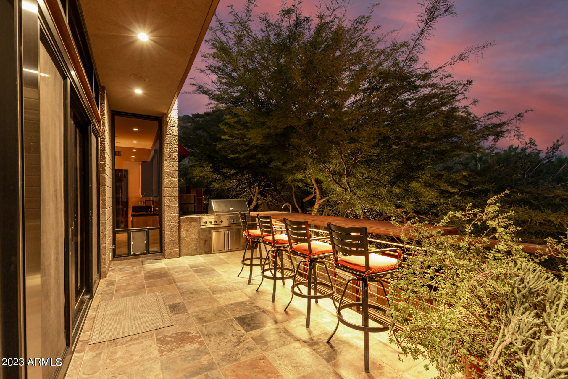 SINCUIDADOS UNIT THREE - Residential