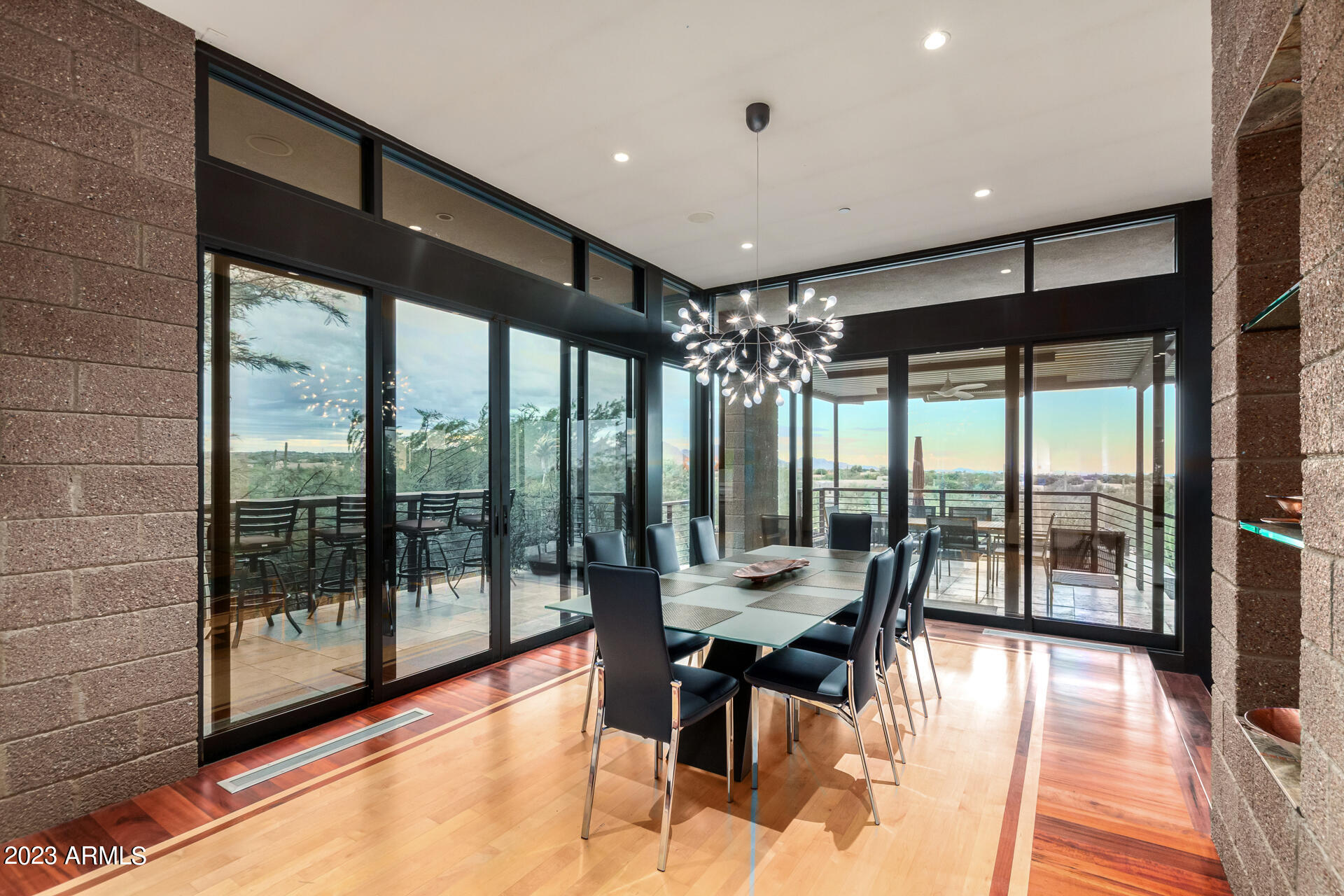 SINCUIDADOS UNIT THREE - Residential