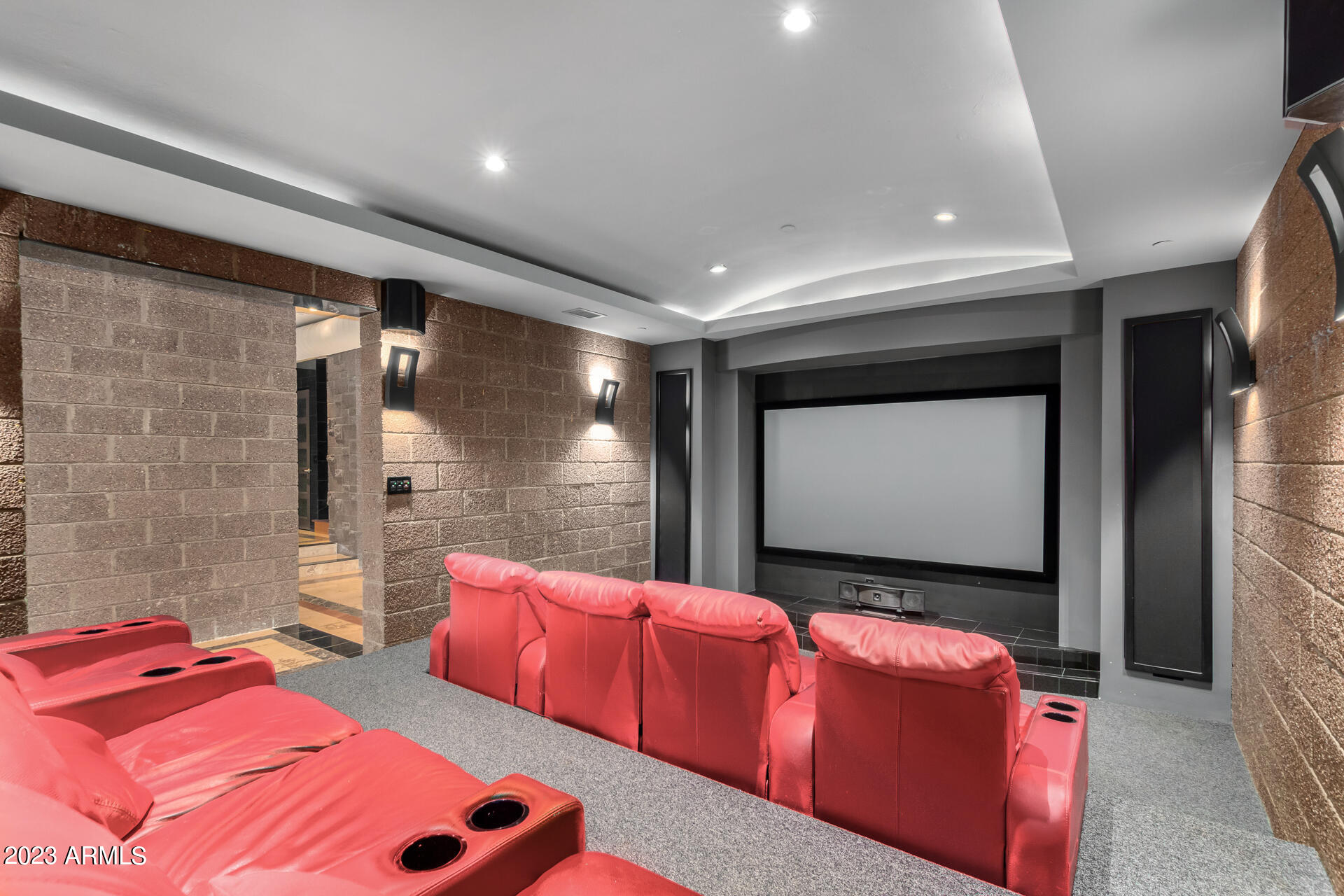 SINCUIDADOS UNIT THREE - Residential