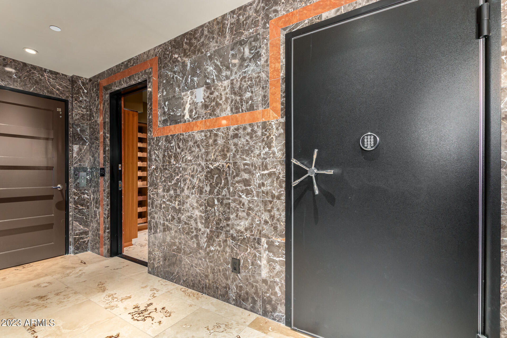SINCUIDADOS UNIT THREE - Residential