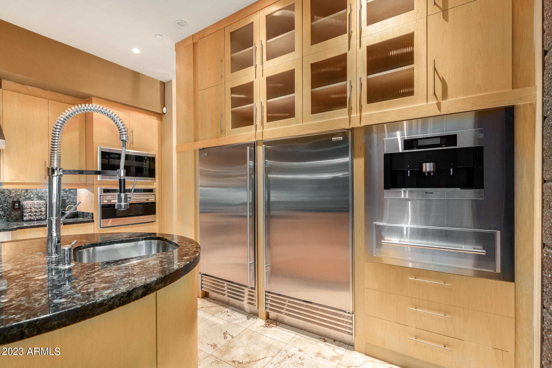 SINCUIDADOS UNIT THREE - Residential