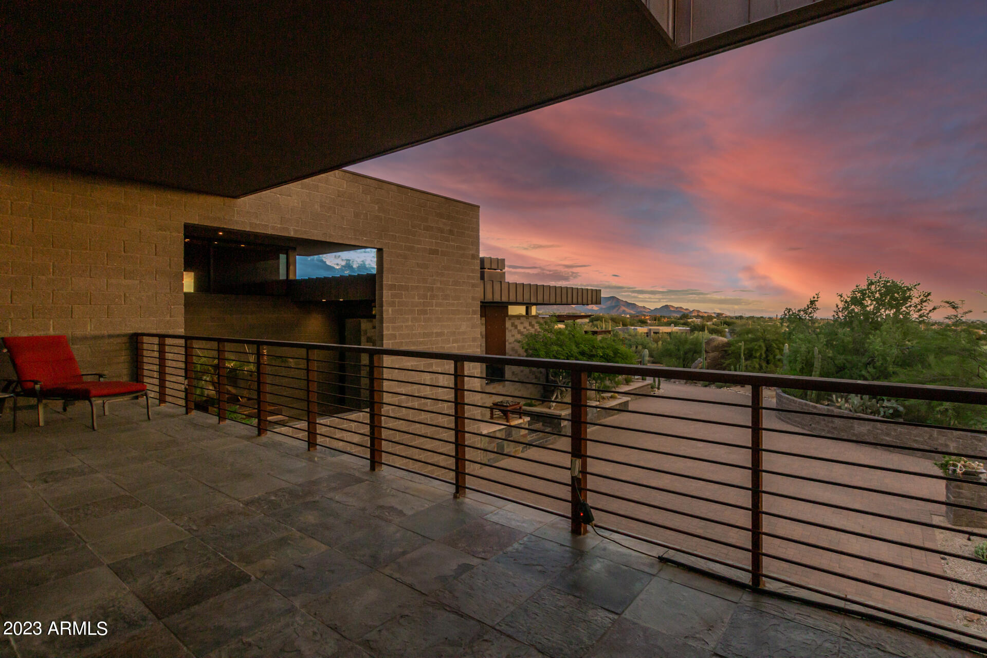 SINCUIDADOS UNIT THREE - Residential