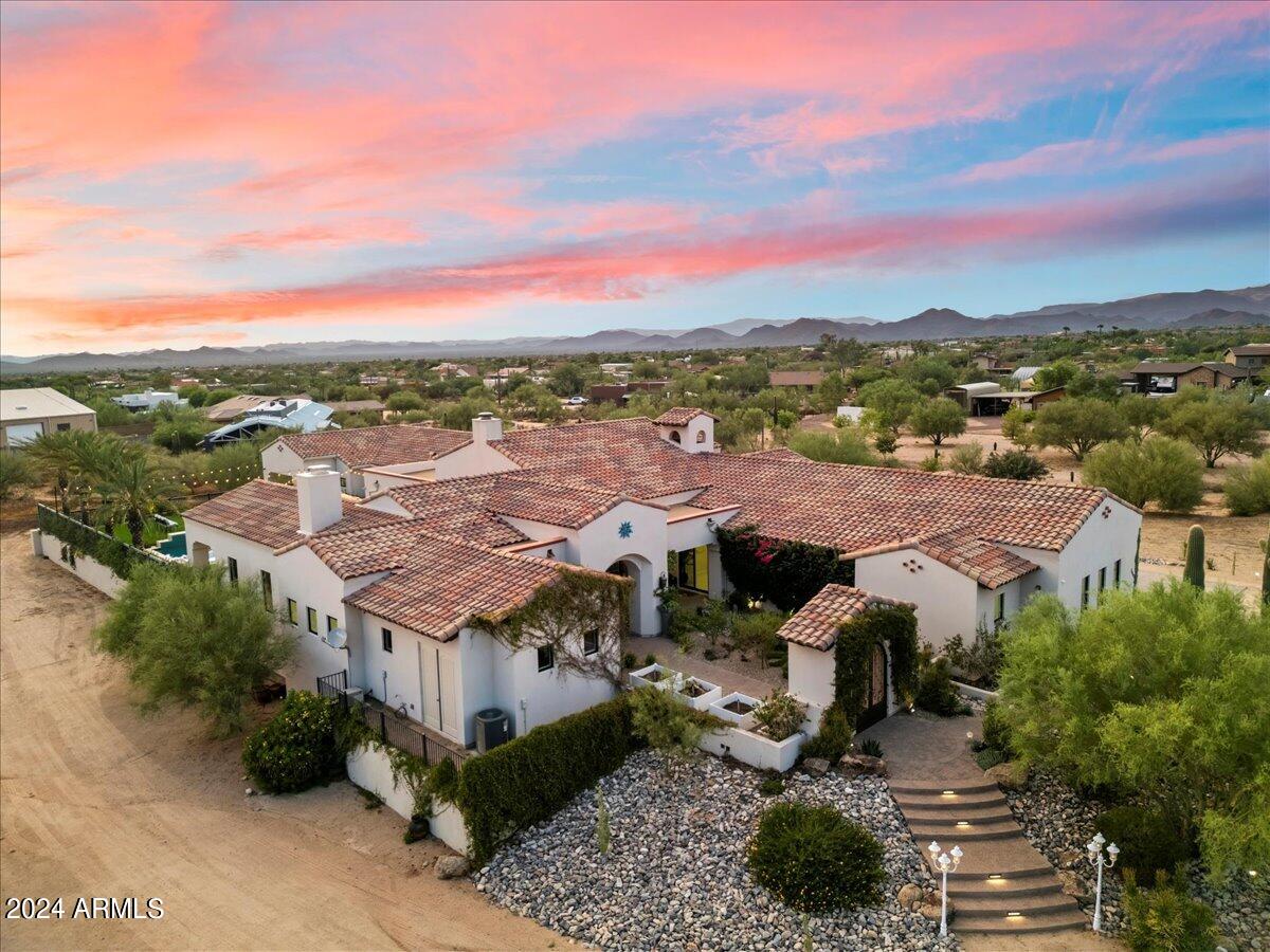 Custom Luxury Home - Residential