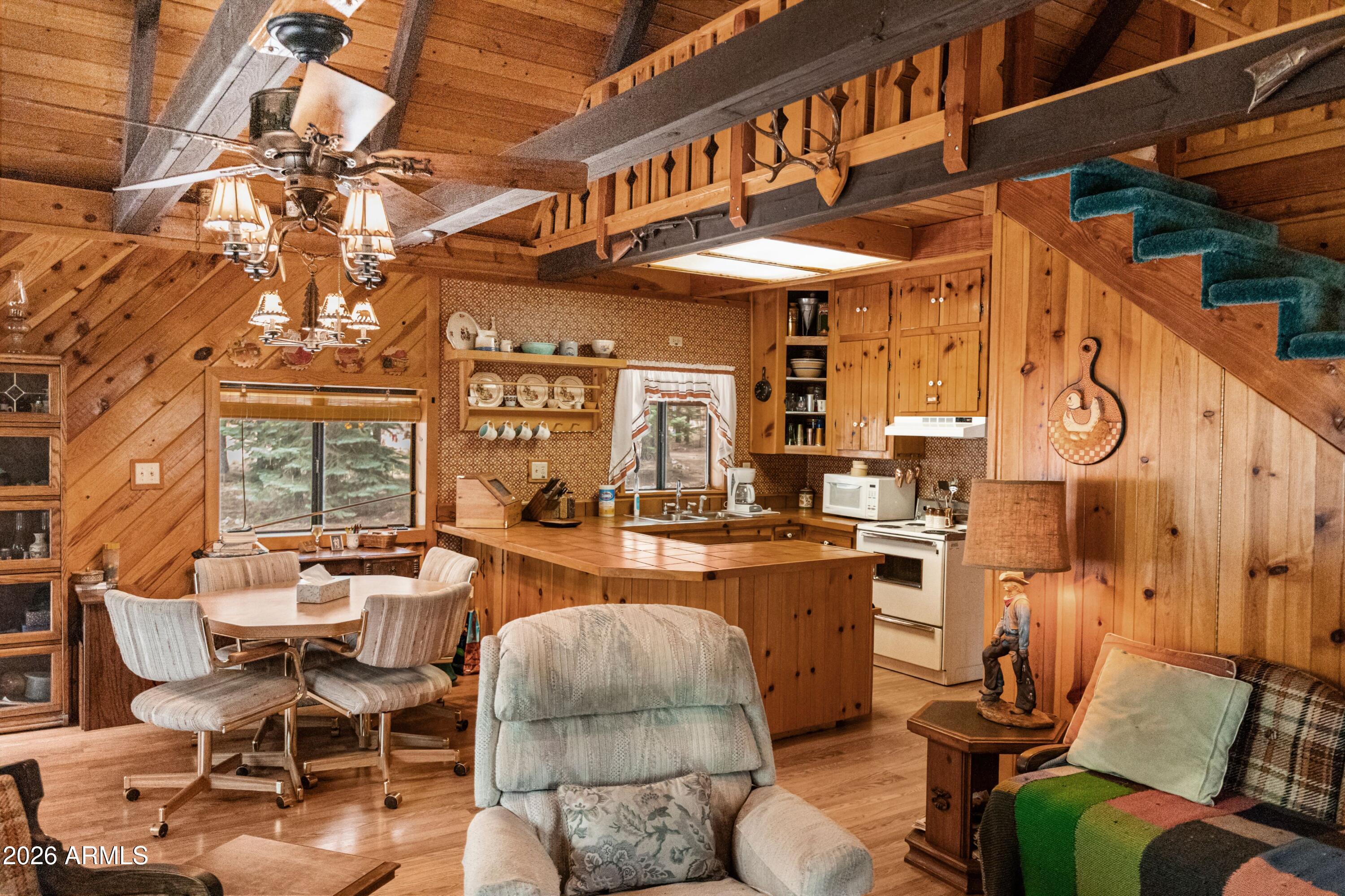 FOREST LAKES ESTATES 9 - Residential