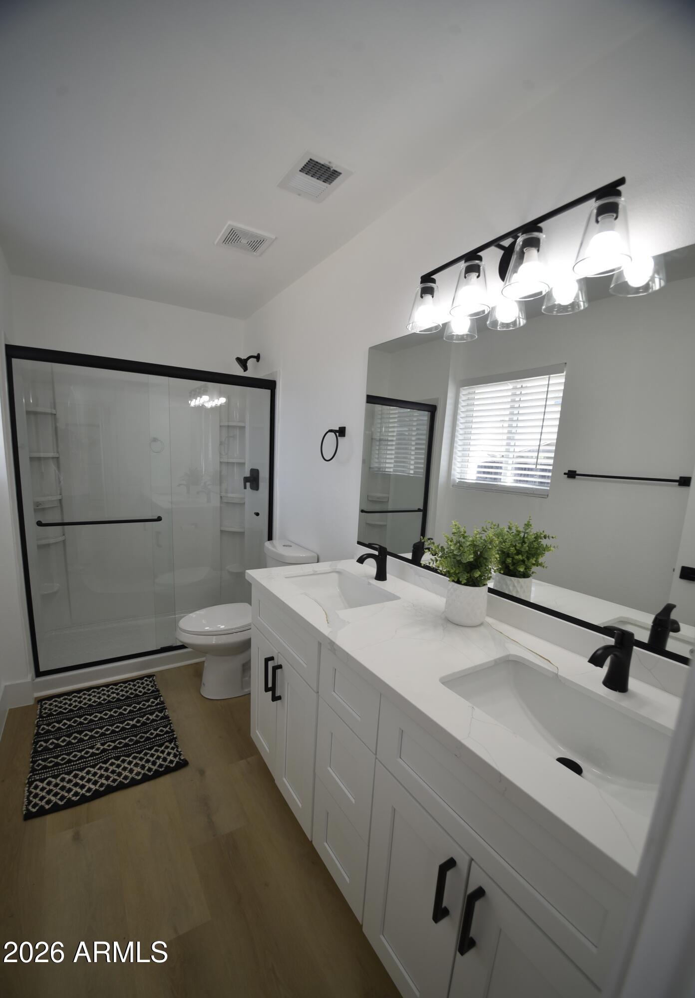 CRESTMONT - Residential