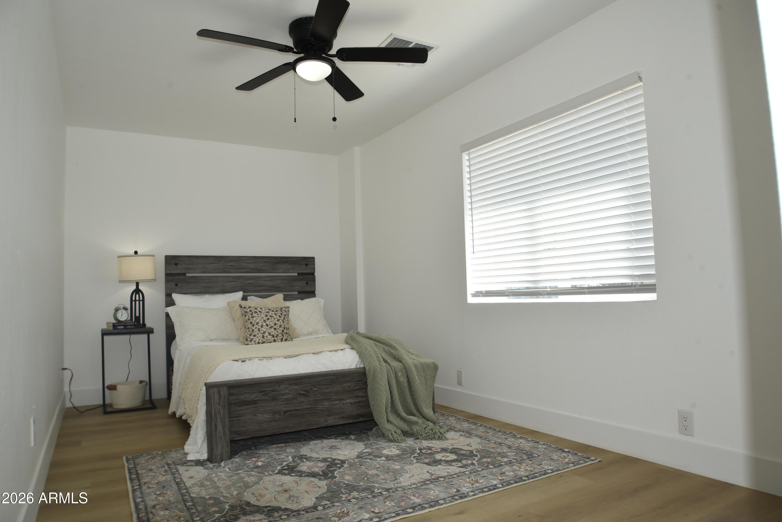 CRESTMONT - Residential
