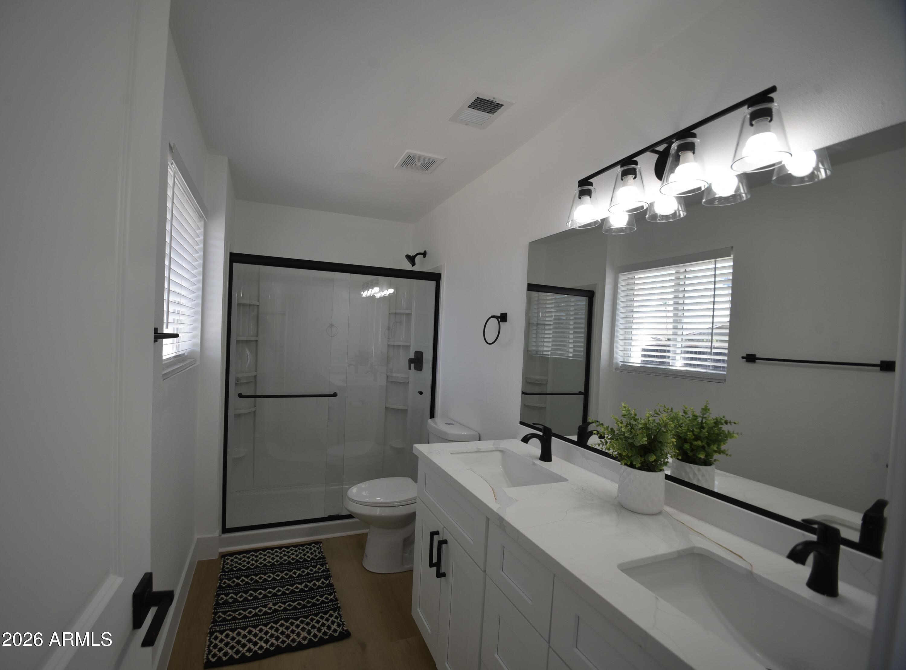CRESTMONT - Residential