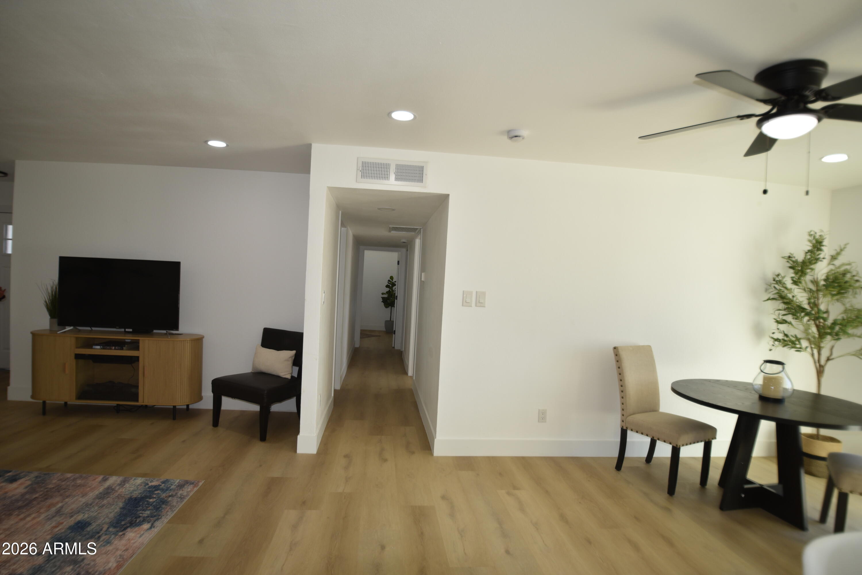 CRESTMONT - Residential