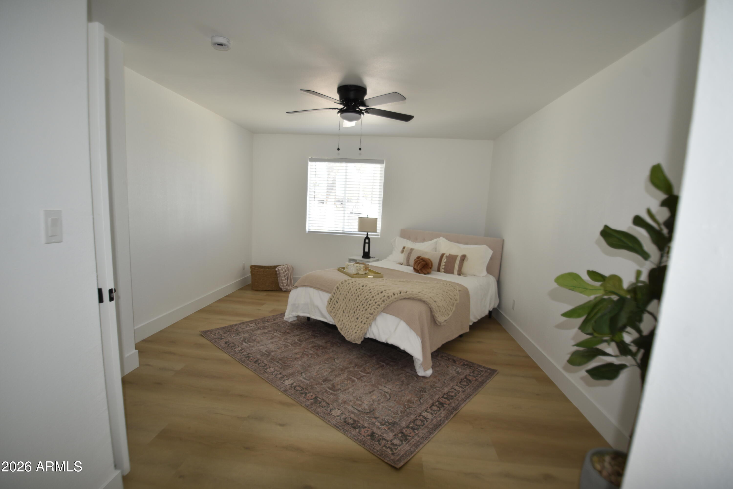 CRESTMONT - Residential