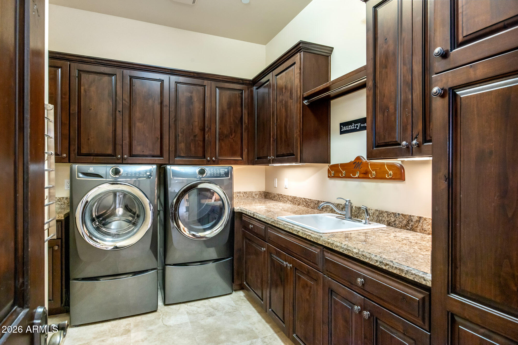 PINNACLE PEAK RANCHOS - Residential