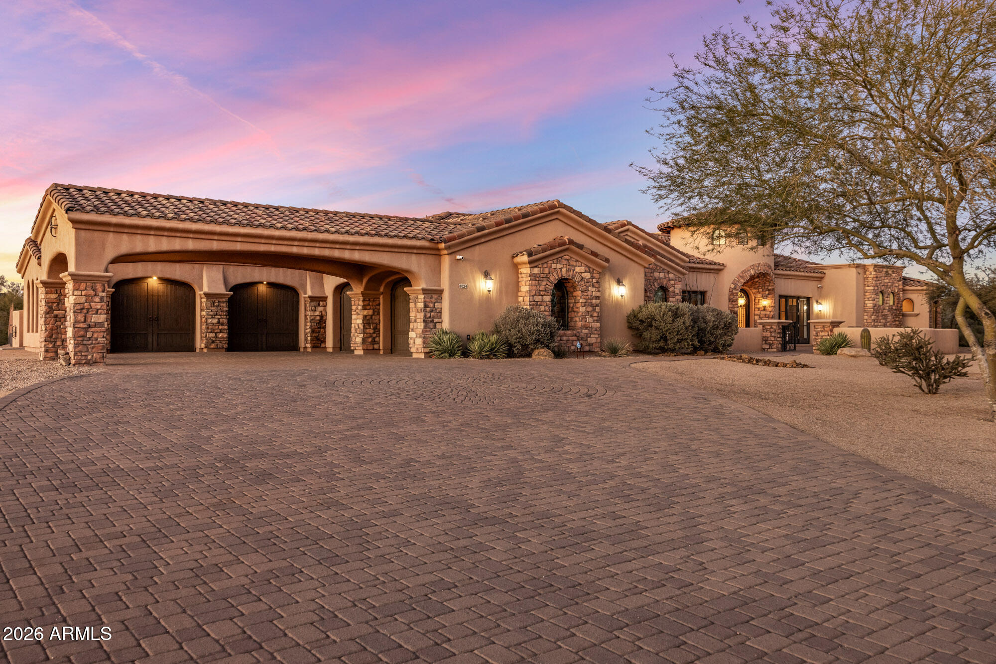 PINNACLE PEAK RANCHOS - Residential