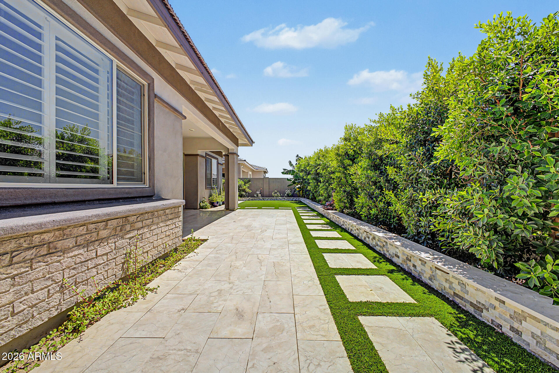 TREELAND - Residential