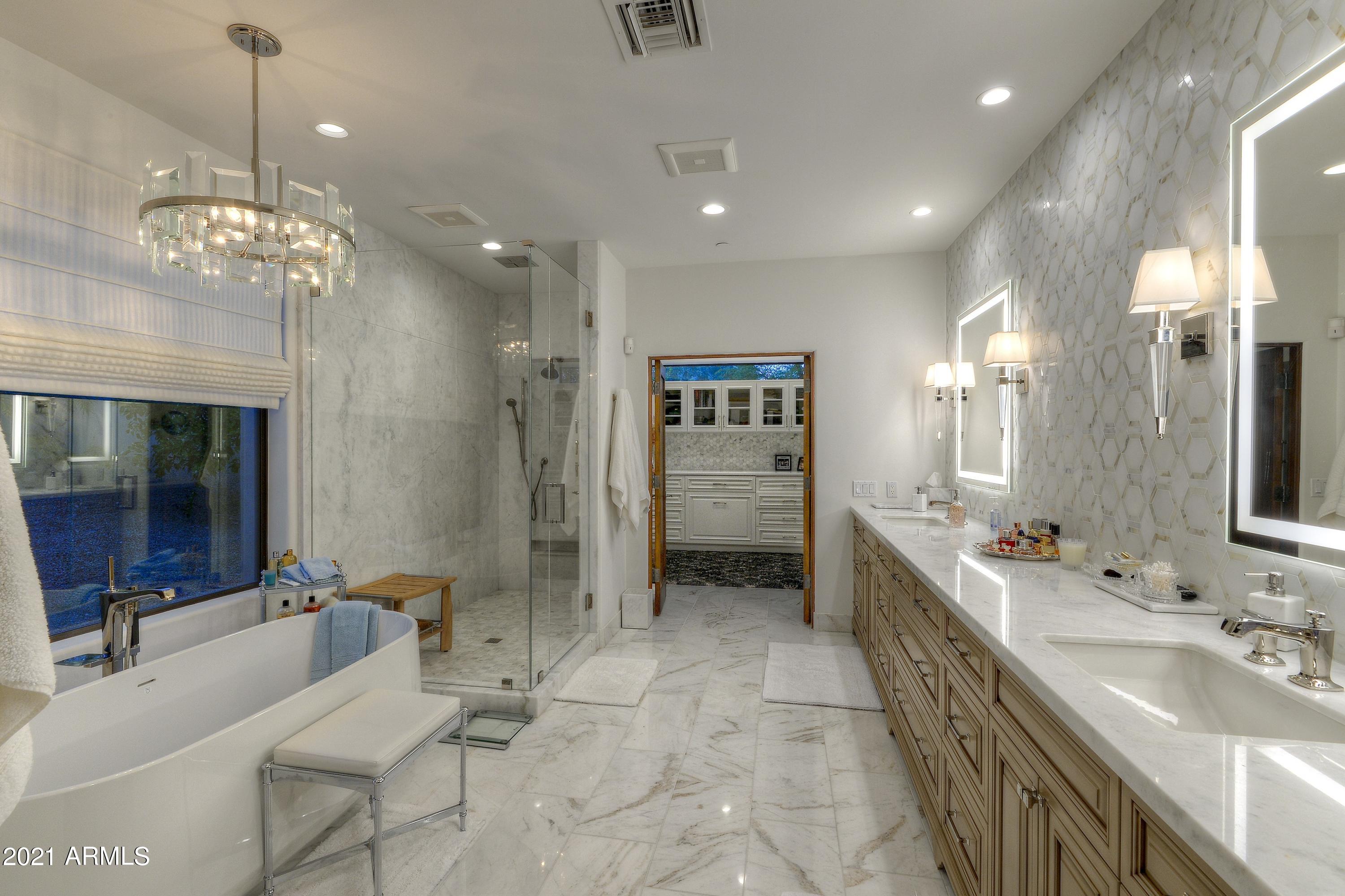 PARADISE HILLS ESTATES - Residential