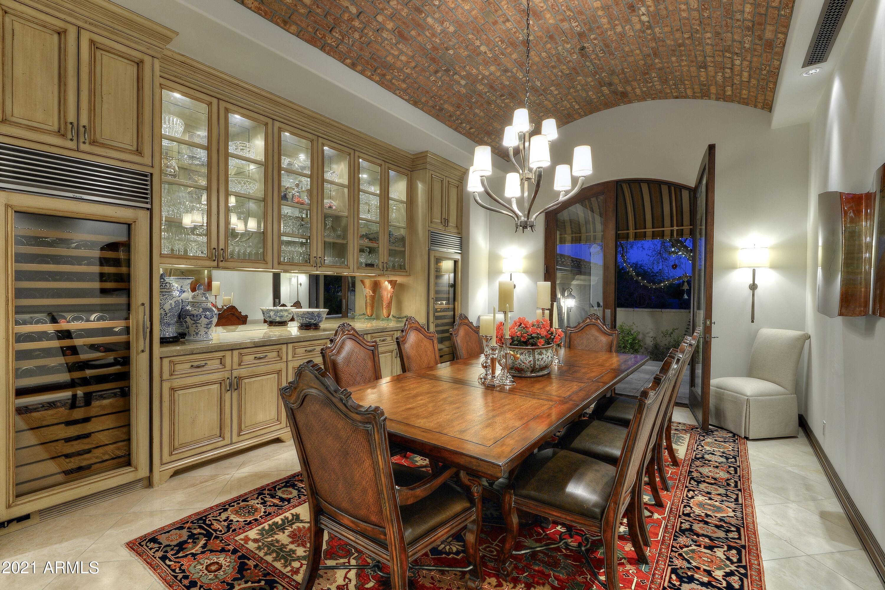 PARADISE HILLS ESTATES - Residential