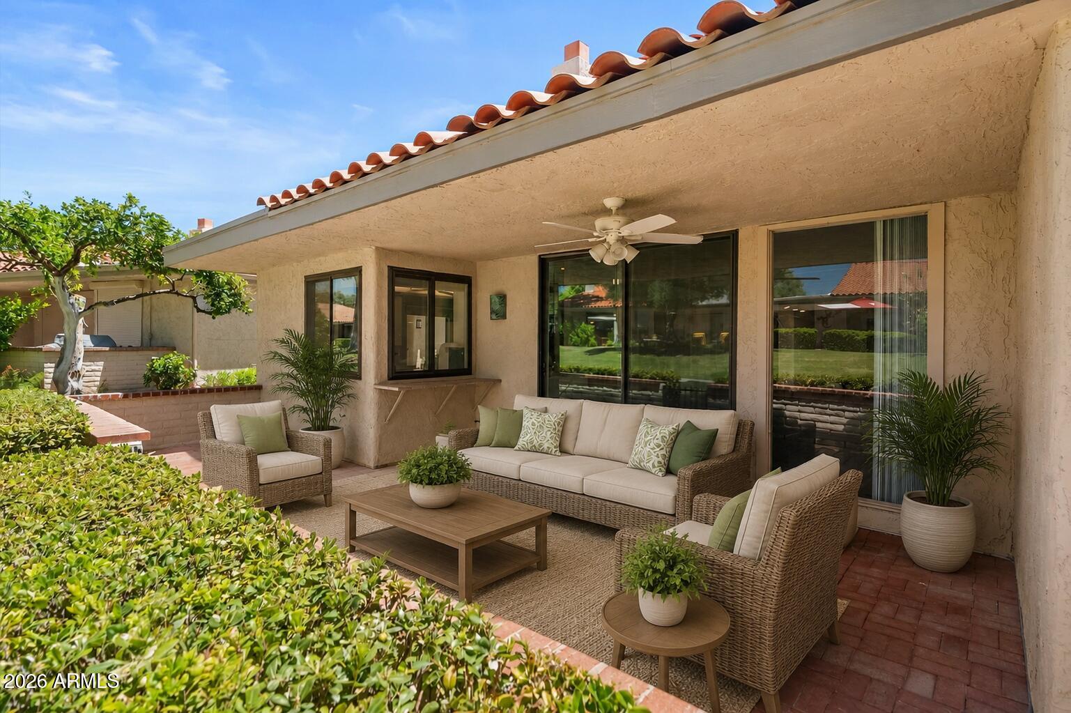 SUNRISE VILLAS - Residential