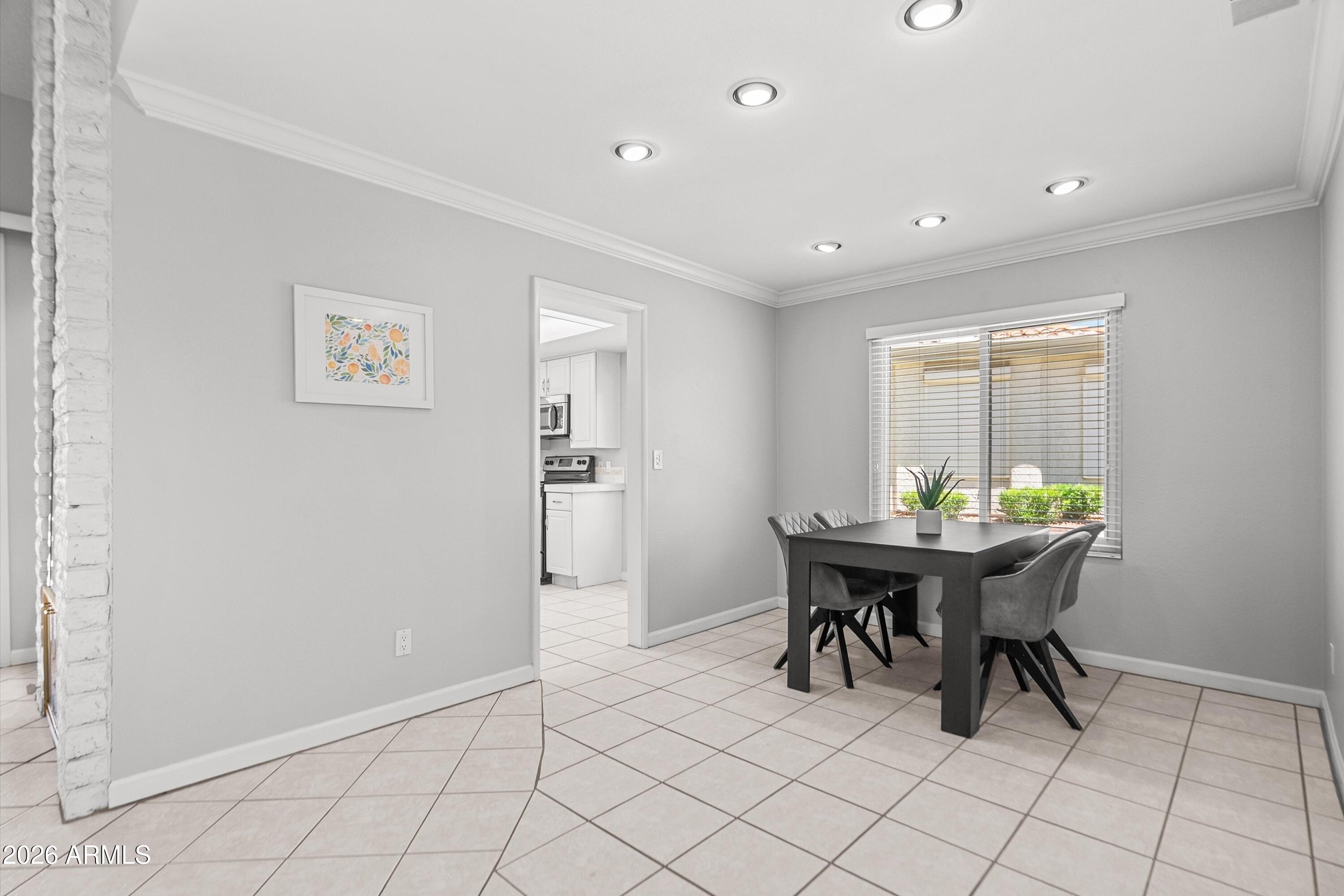 SUNRISE VILLAS - Residential