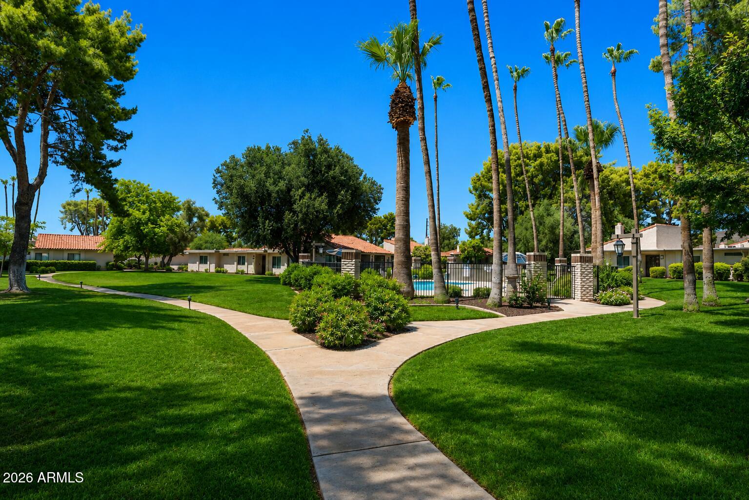 SUNRISE VILLAS - Residential