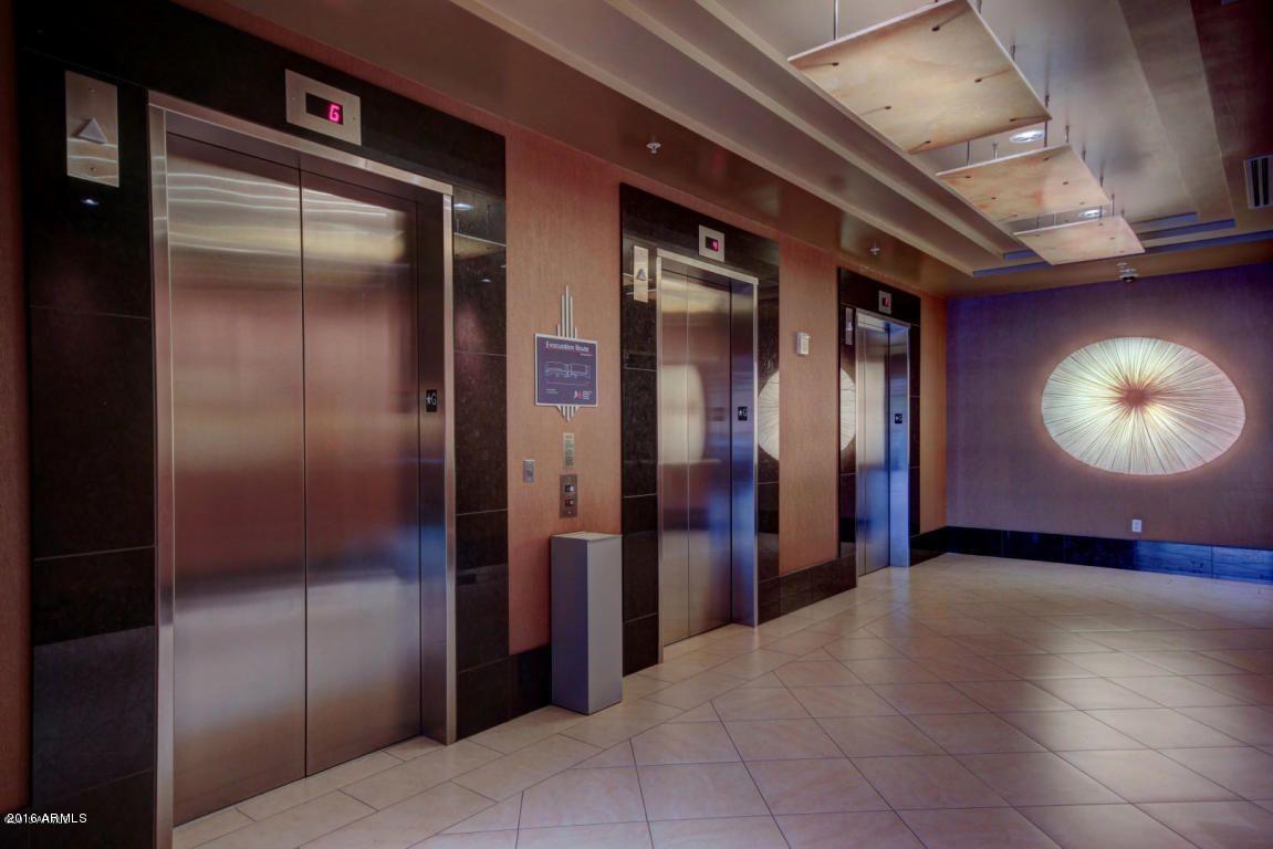 PLAZA LOFTS - Residential
