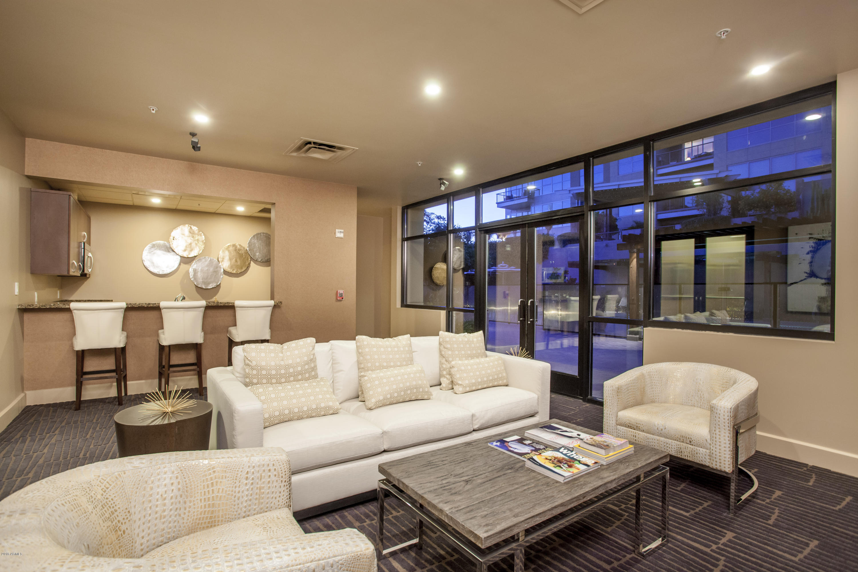 PLAZA LOFTS - Residential