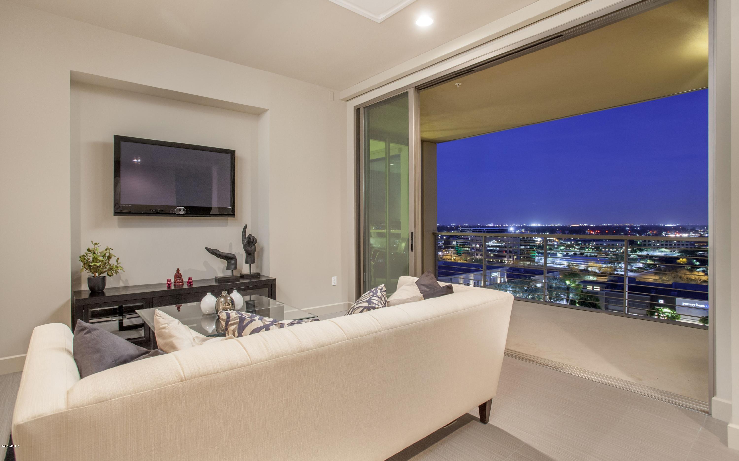 PLAZA LOFTS - Residential